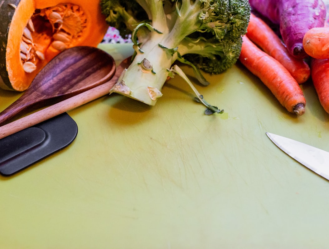Fresh salad with creative vegetable cuts
